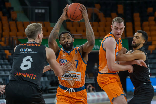 白天的喧嚣 白天的喧嚣